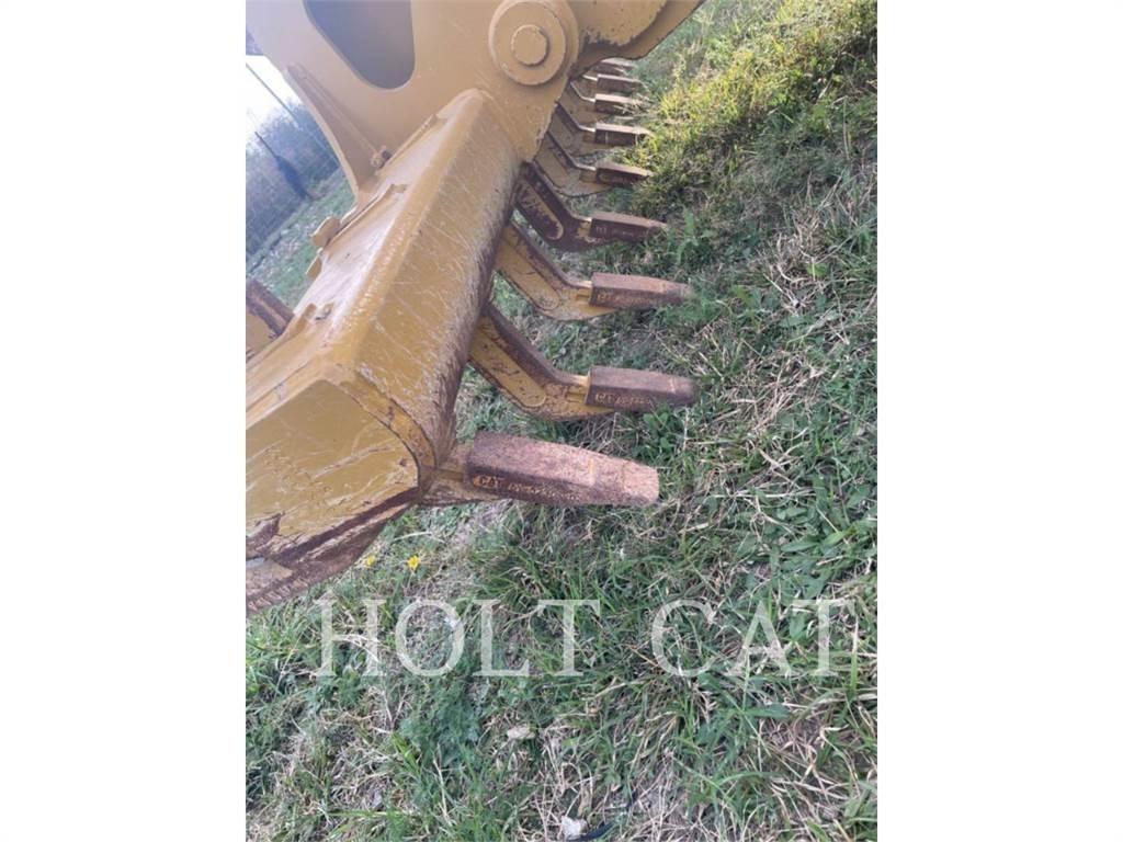 CAT 140 AWD モーターグレーダー