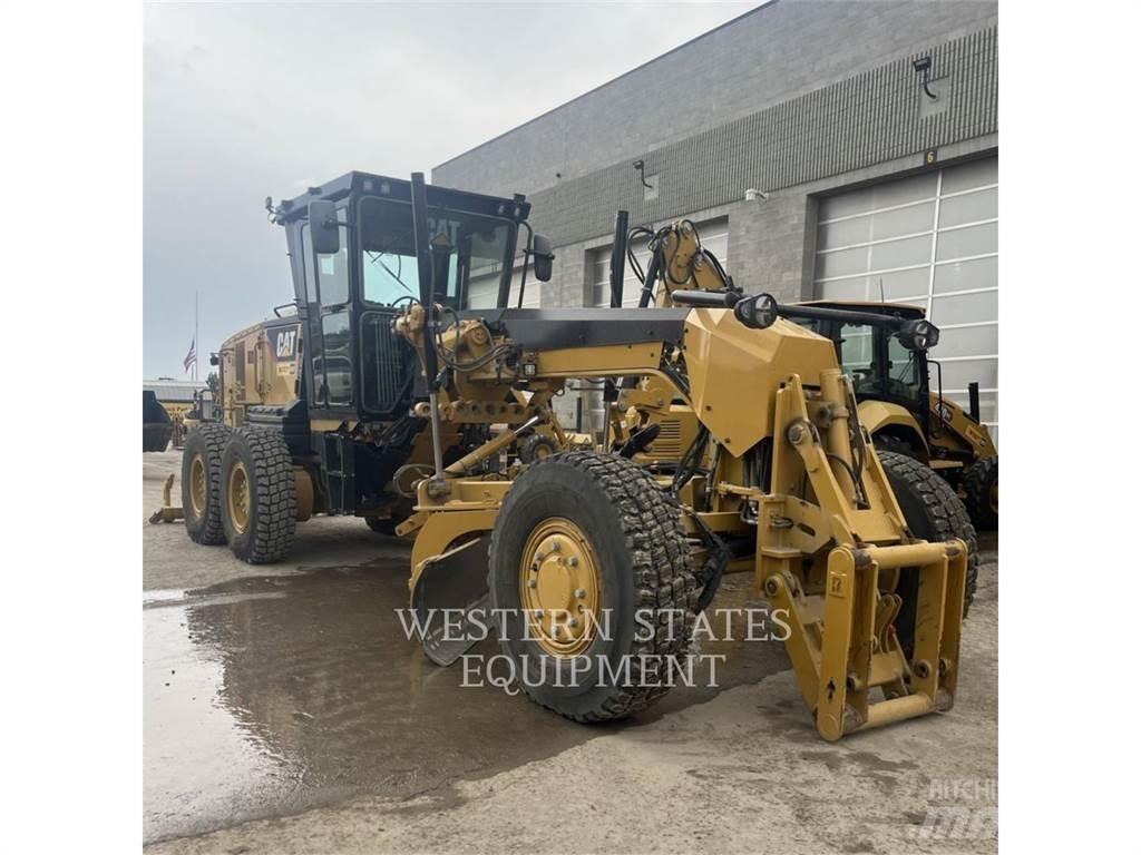 CAT 140 AWD モーターグレーダー