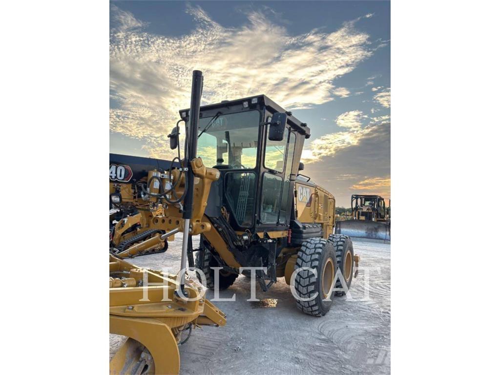 CAT 140 AWD モーターグレーダー
