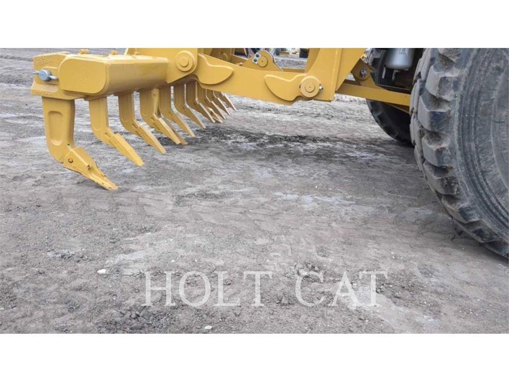 CAT 140 AWD モーターグレーダー
