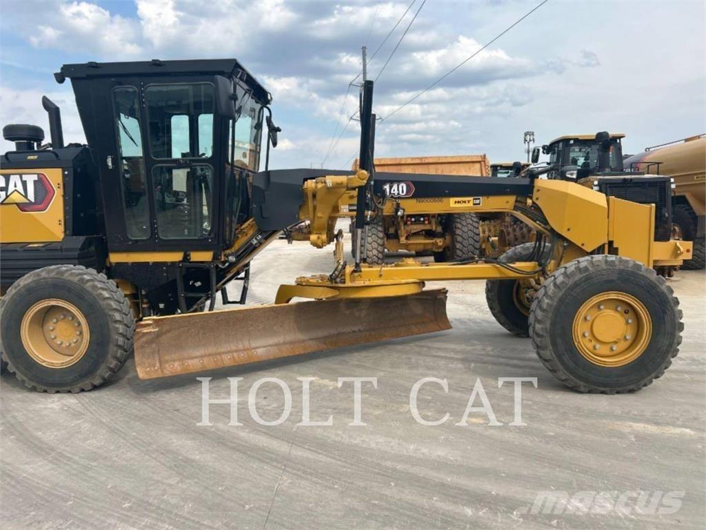 CAT 140 AWD モーターグレーダー