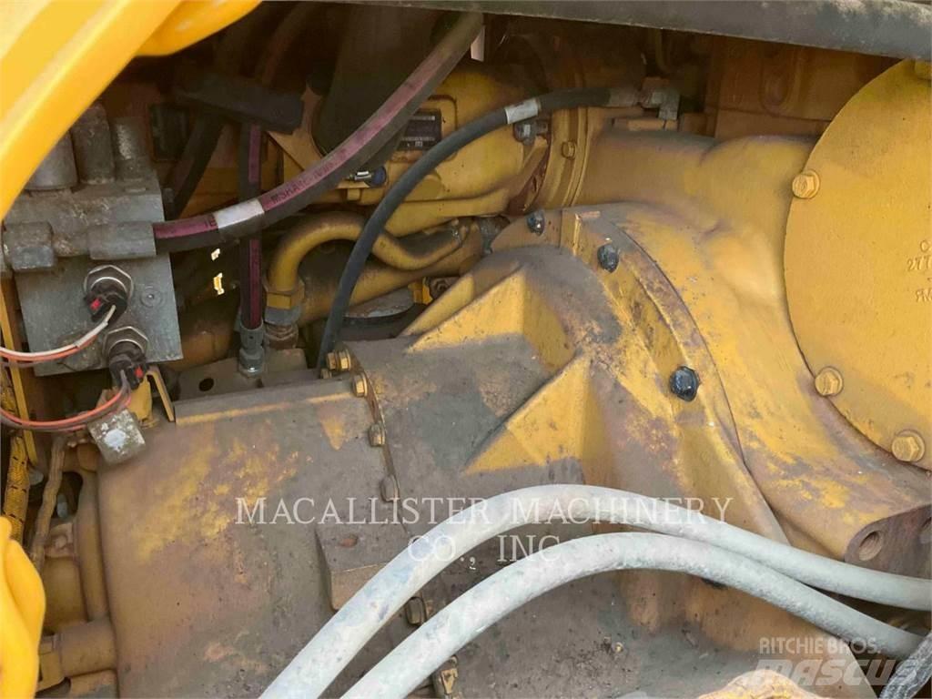 CAT 140 M2 モーターグレーダー
