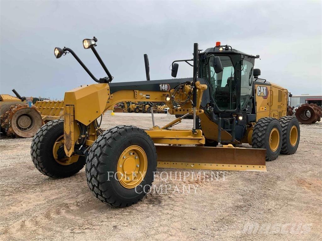 CAT 14015AWD モーターグレーダー