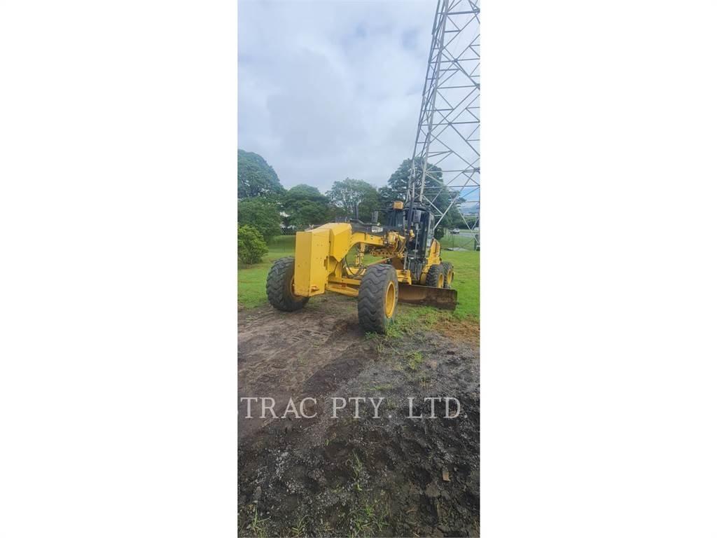 CAT 140M モーターグレーダー