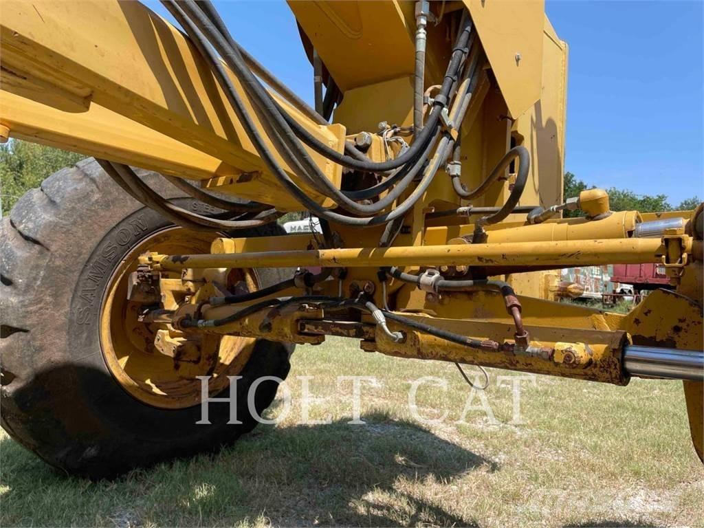 CAT 140M モーターグレーダー