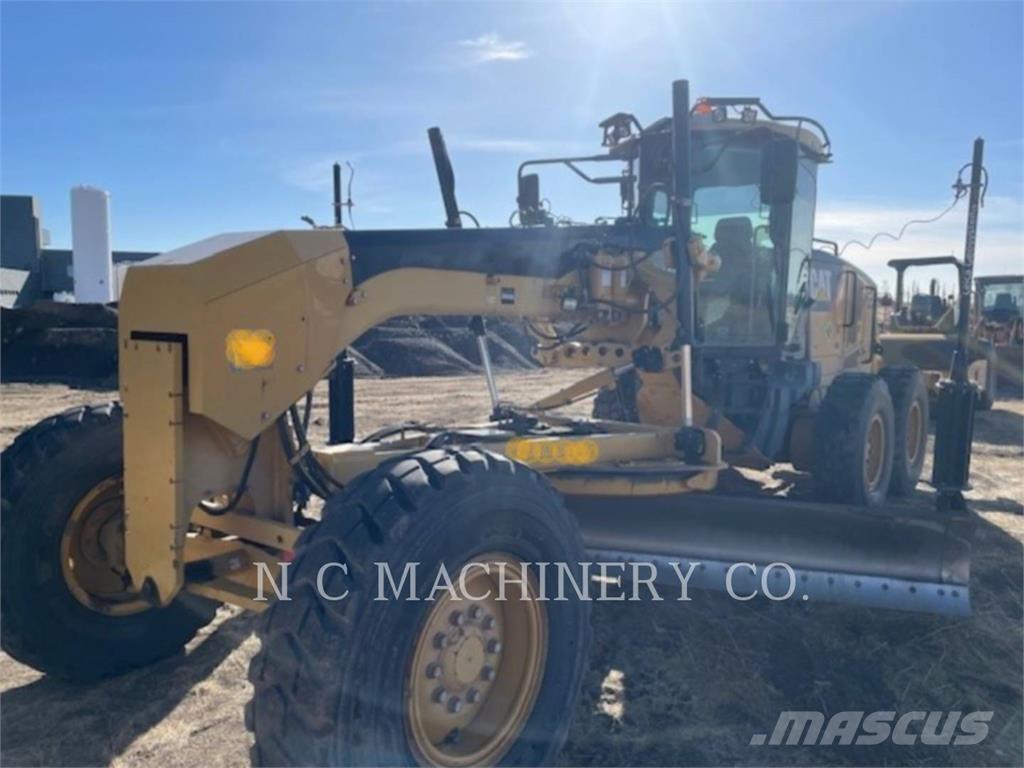 CAT 140M モーターグレーダー