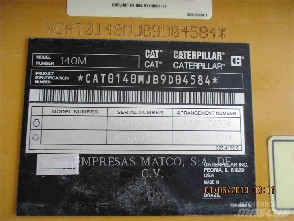 CAT 140M モーターグレーダー