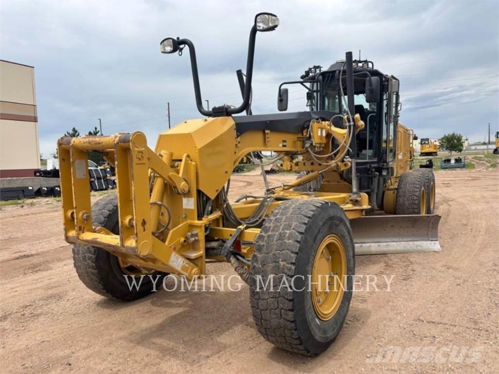 CAT 140M 2 モーターグレーダー