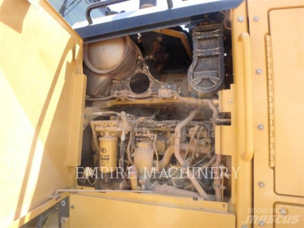 CAT 140M2 モーターグレーダー