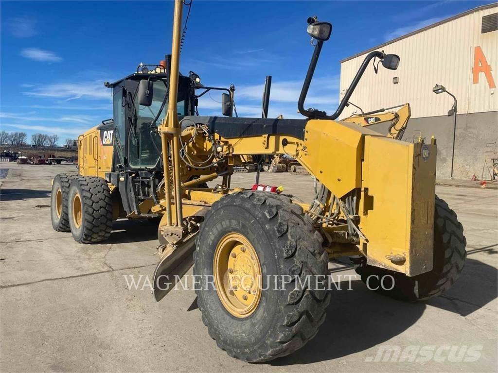 CAT 140M2 AWD モーターグレーダー