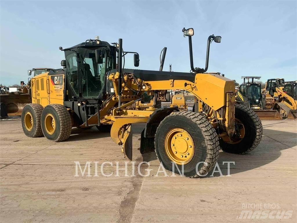 CAT 140M3 AWD モーターグレーダー
