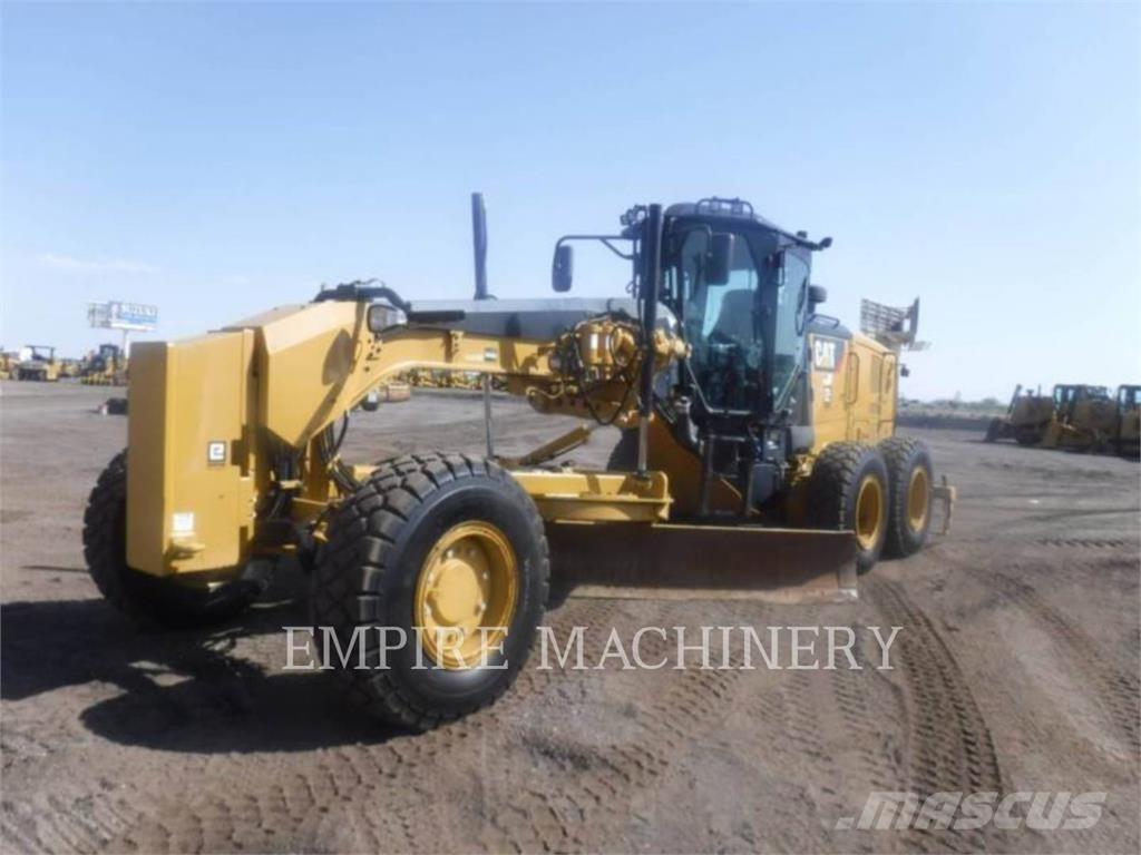 CAT 140M3 AWD モーターグレーダー