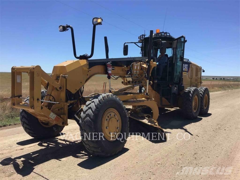 CAT 140M3 AWD モーターグレーダー