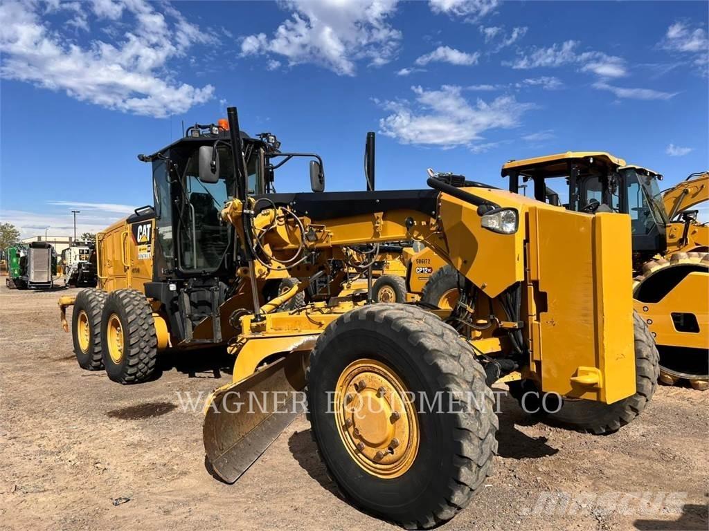 CAT 140M3 AWD モーターグレーダー