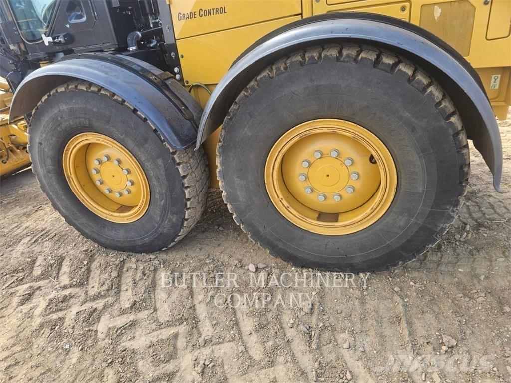 CAT 140M3AWD モーターグレーダー