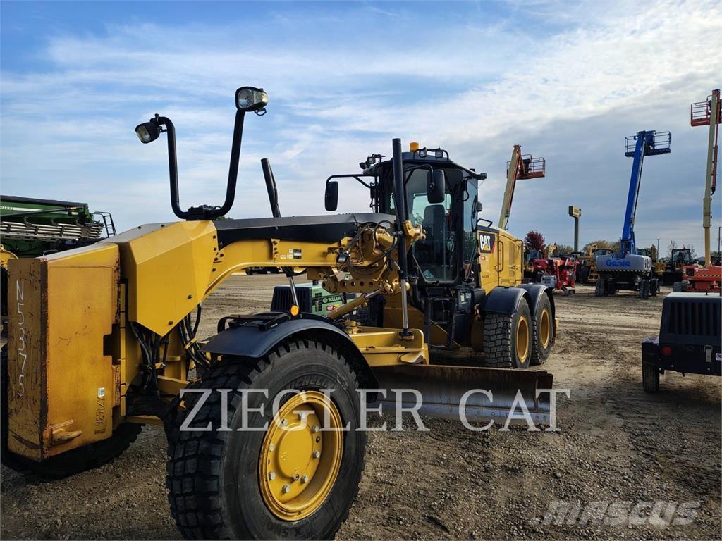 CAT 140M3AWD モーターグレーダー