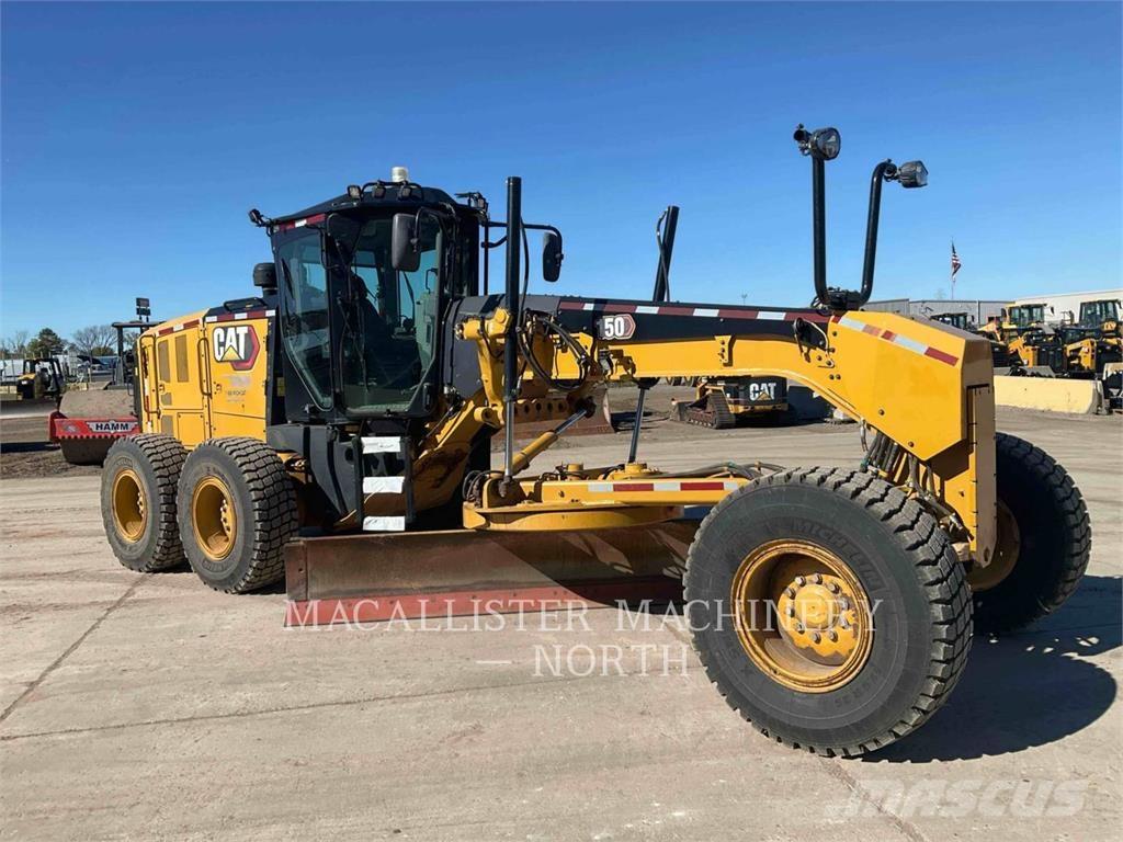 CAT 150 モーターグレーダー