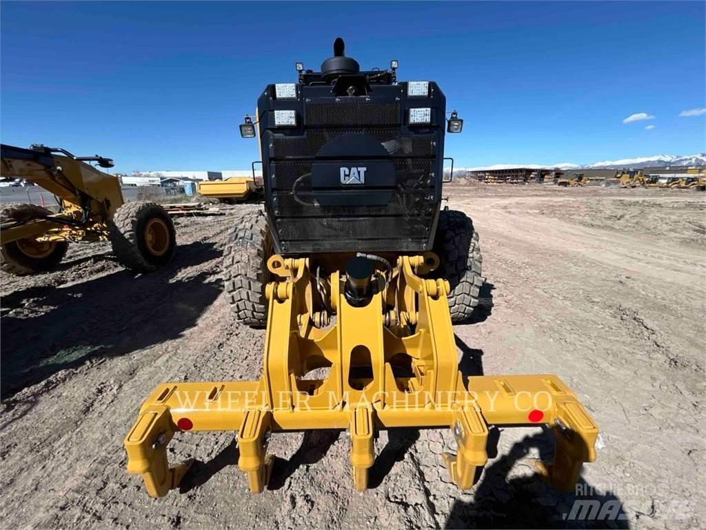 CAT 150 15 モーターグレーダー