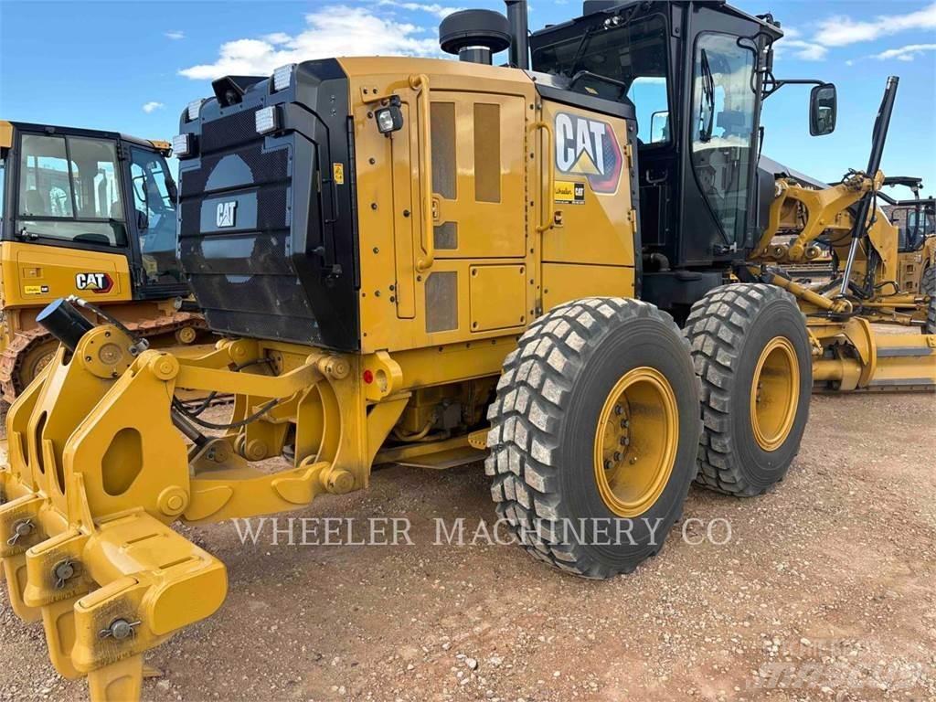 CAT 150 15 モーターグレーダー