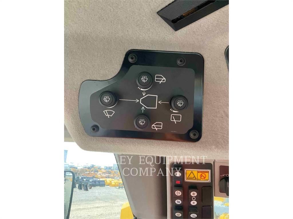 CAT 150-15AWI モーターグレーダー