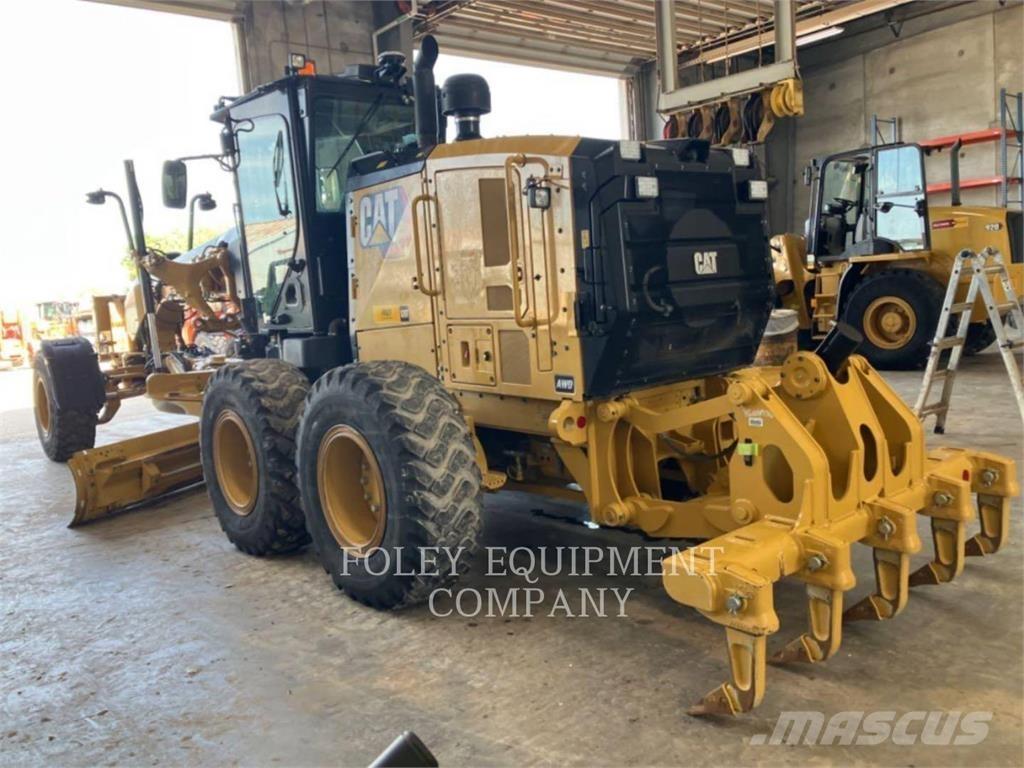 CAT 150-15AWI モーターグレーダー