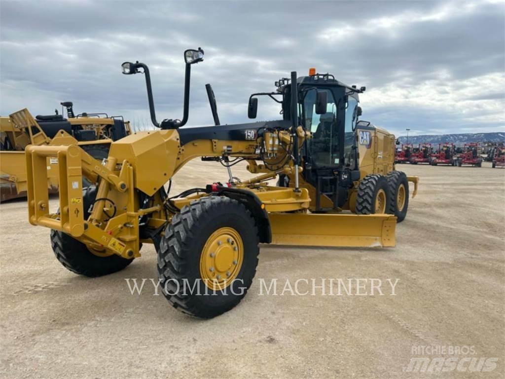 CAT 150 AWD モーターグレーダー