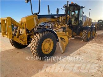 CAT 150 AWD モーターグレーダー