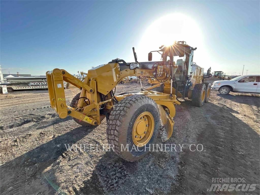 CAT 150 AWD モーターグレーダー