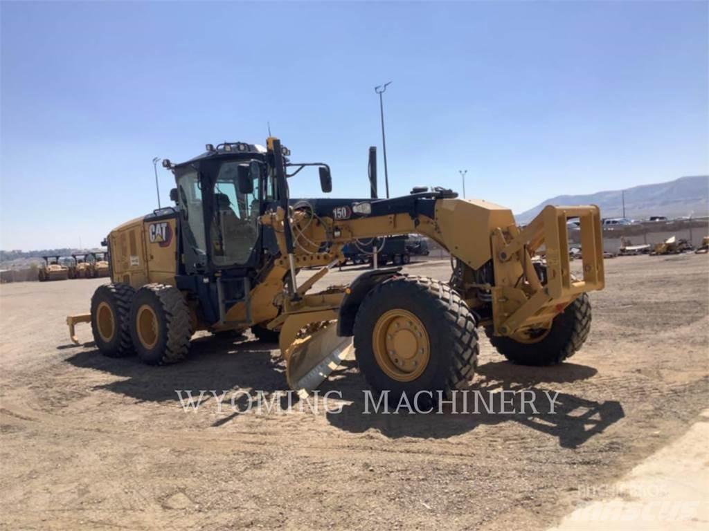 CAT 150 AWD モーターグレーダー