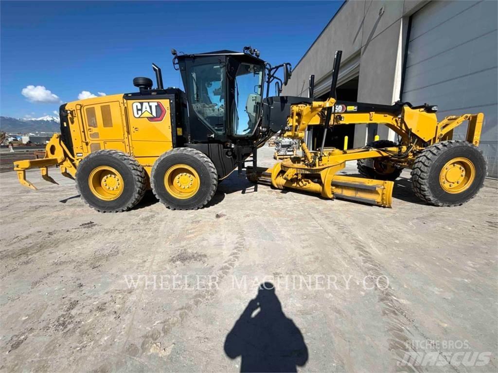 CAT 150 AWD モーターグレーダー