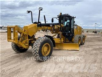 CAT 150 AWD モーターグレーダー