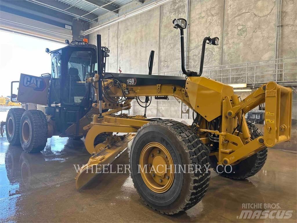 CAT 150 AWD モーターグレーダー