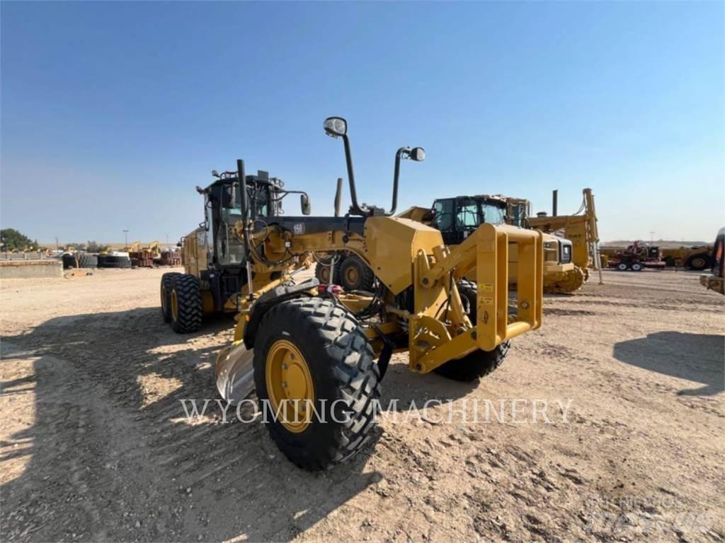 CAT 150 AWD モーターグレーダー