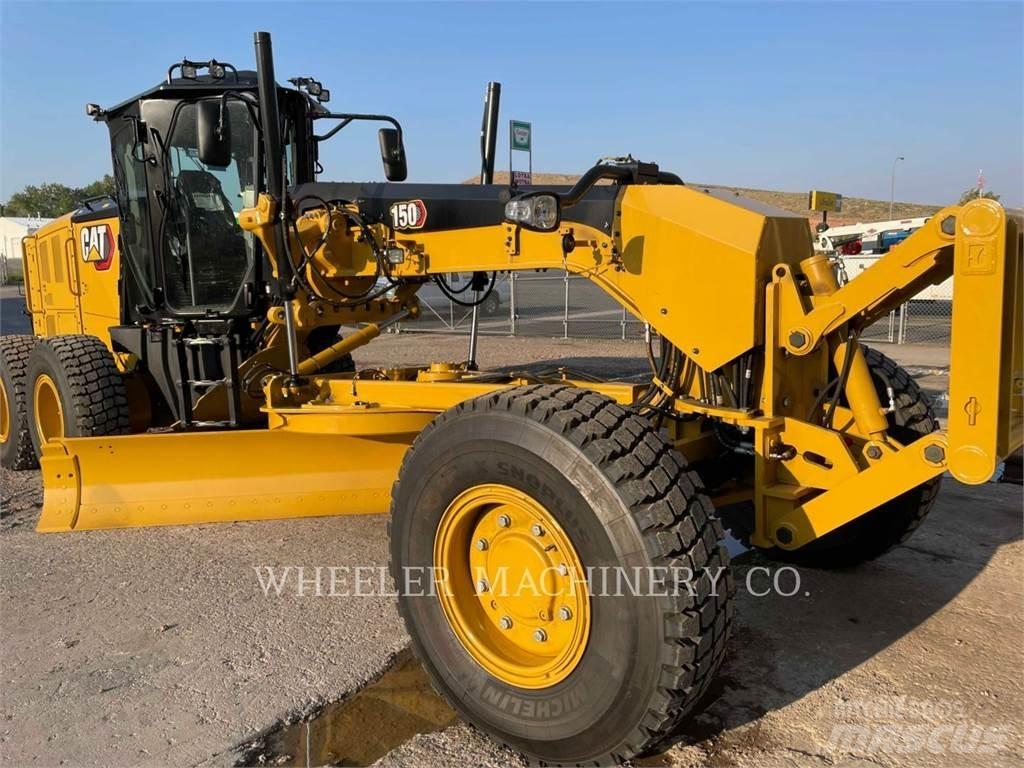 CAT 150 AWD モーターグレーダー