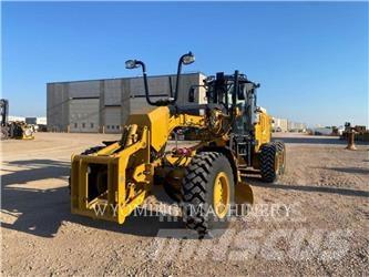 CAT 150 AWD モーターグレーダー