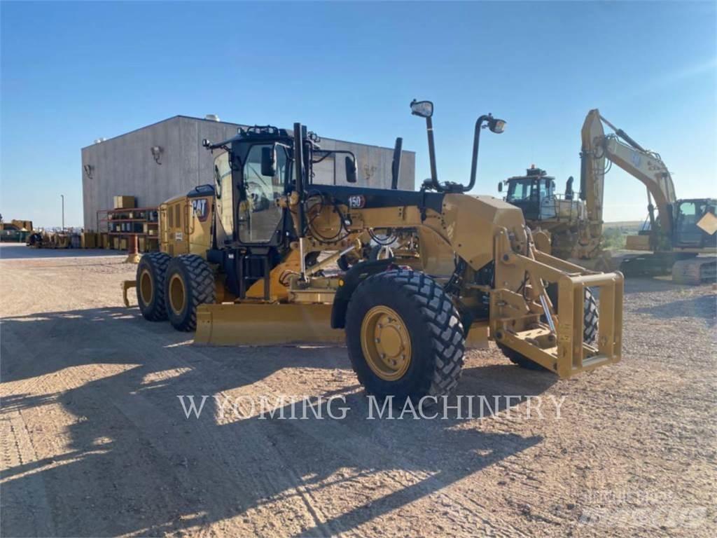 CAT 150 AWD モーターグレーダー