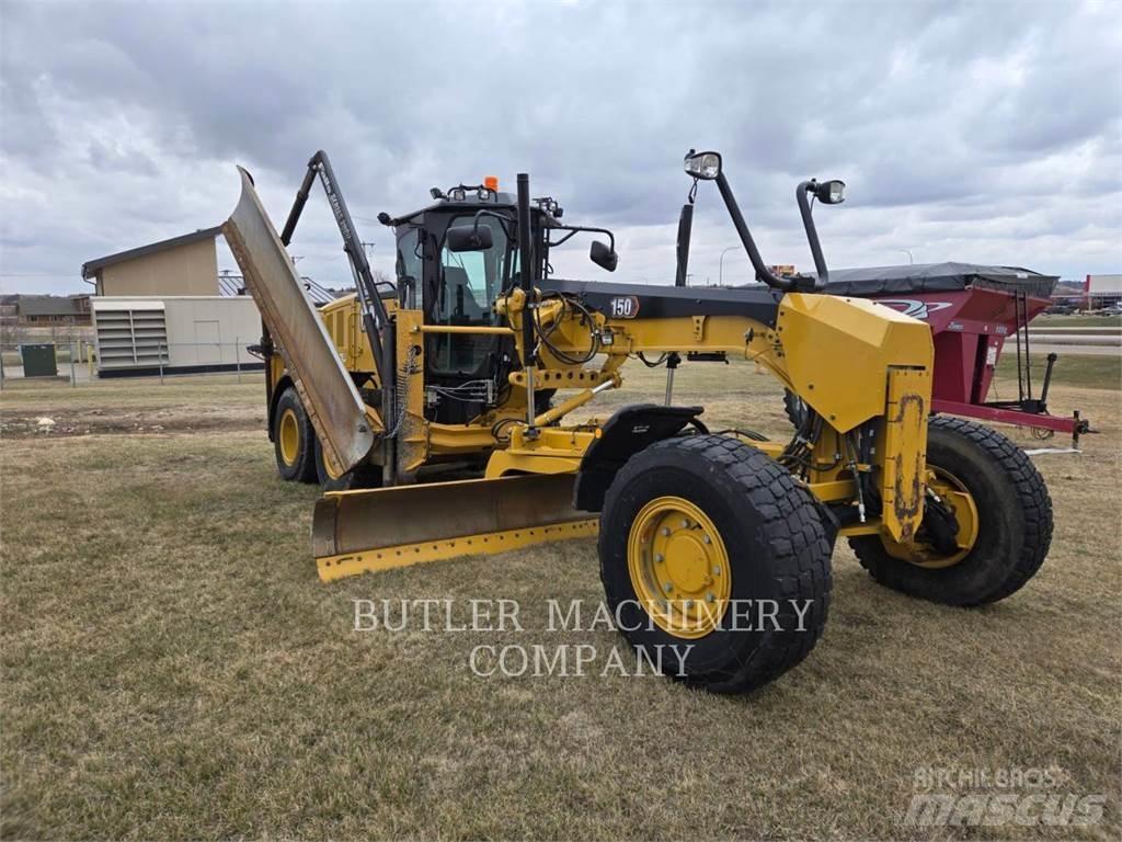 CAT 150 AWD モーターグレーダー
