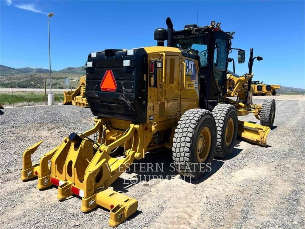 CAT 150 AWD モーターグレーダー