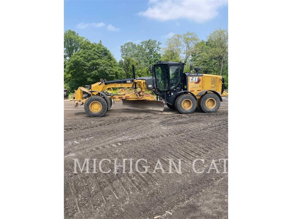 CAT 150 AWD モーターグレーダー
