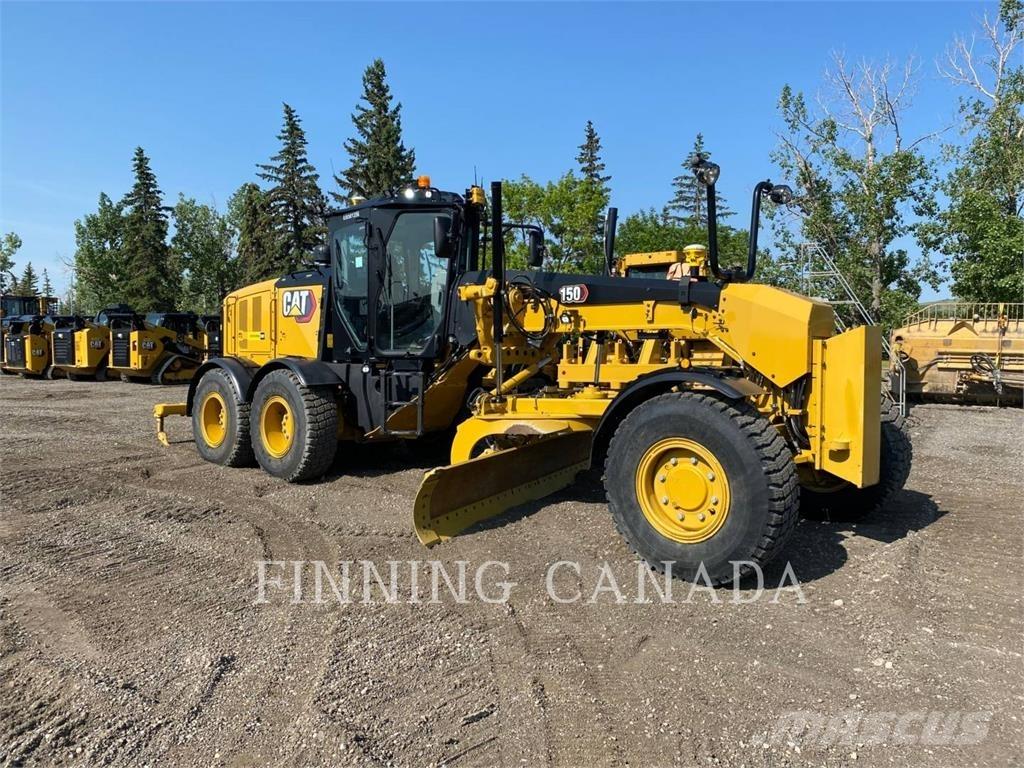 CAT 150 AWD モーターグレーダー