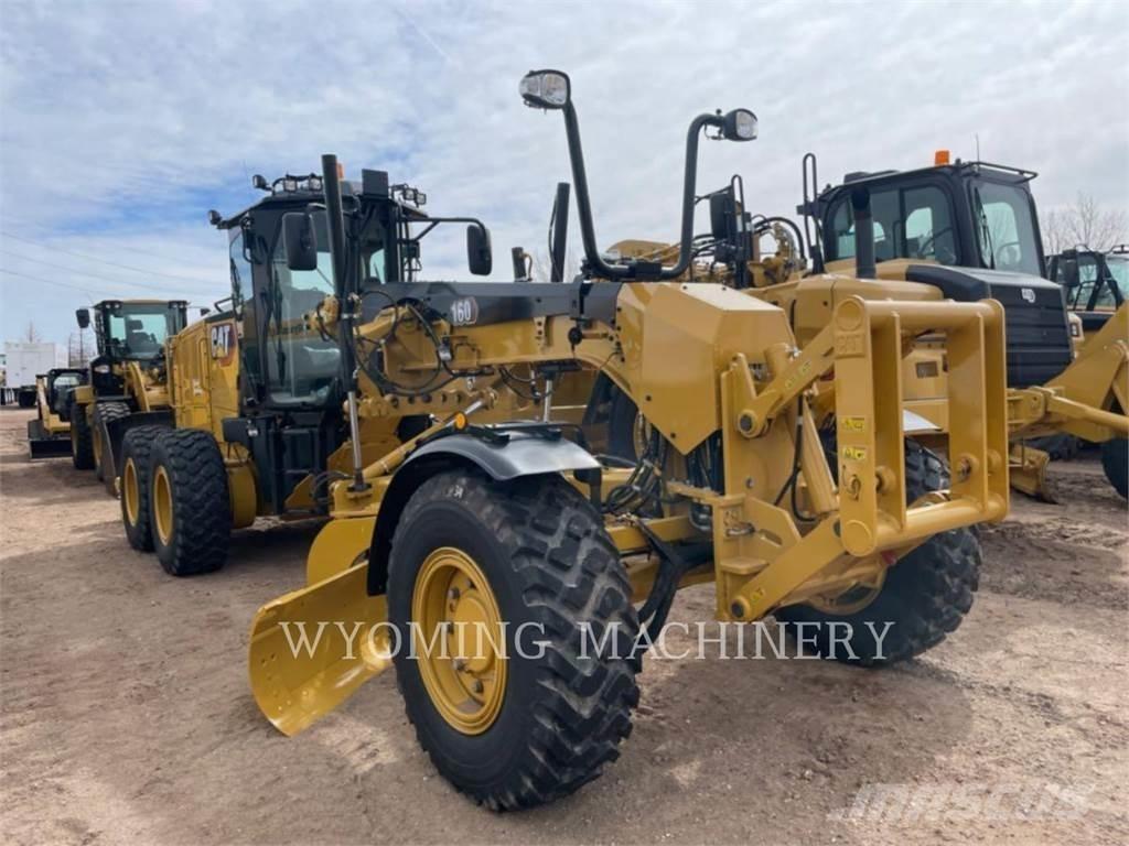 CAT 160 AWD モーターグレーダー
