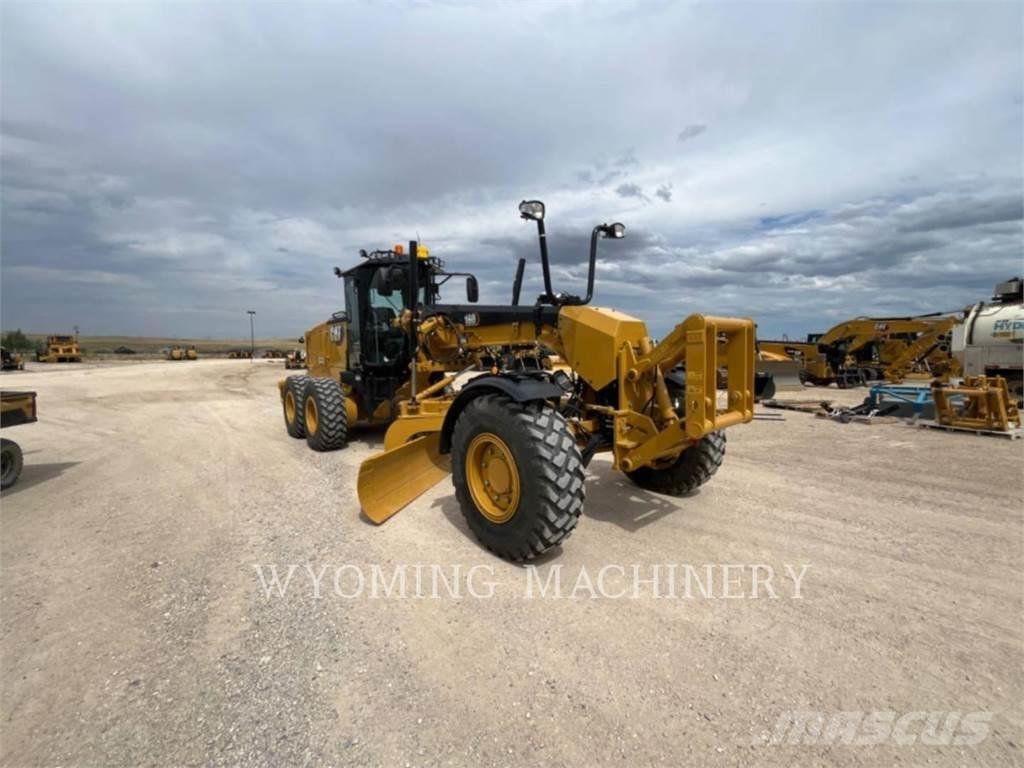 CAT 160 AWD モーターグレーダー