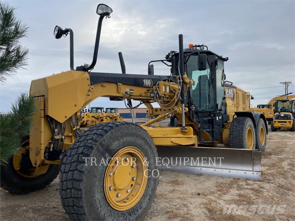 CAT 160 AWD モーターグレーダー