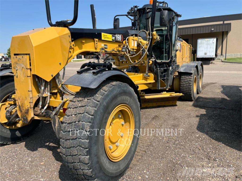 CAT 160 AWD モーターグレーダー