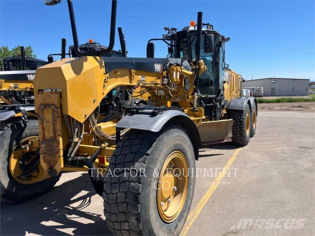 CAT 160 AWD モーターグレーダー