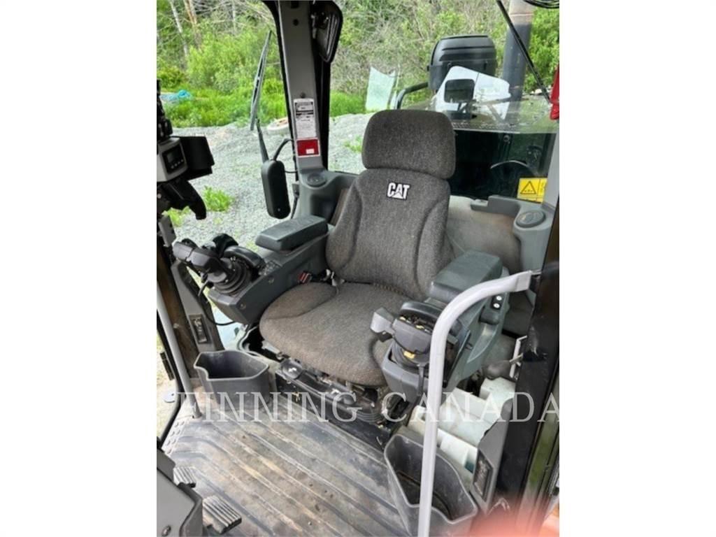 CAT 160M モーターグレーダー
