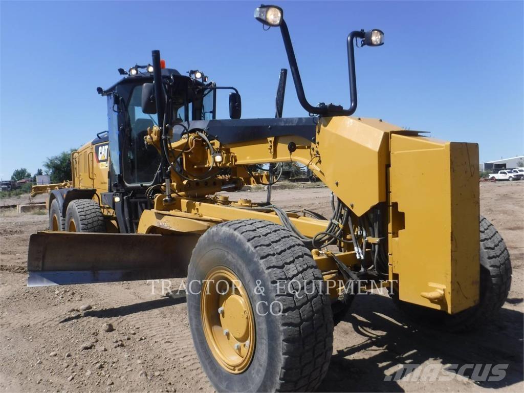 CAT 160M3 AWD モーターグレーダー