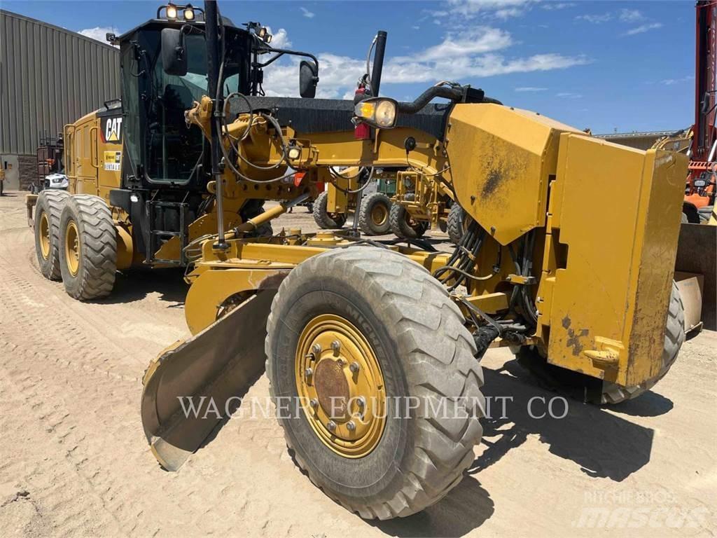 CAT 160M3 AWD モーターグレーダー