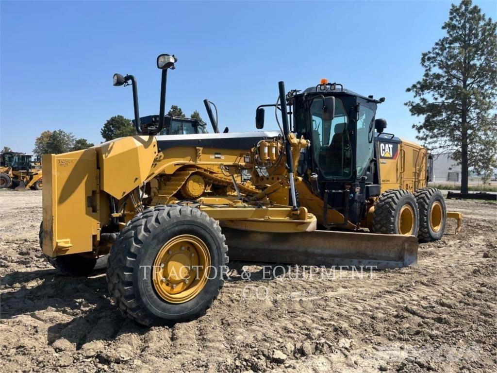 CAT 160M3 AWD モーターグレーダー