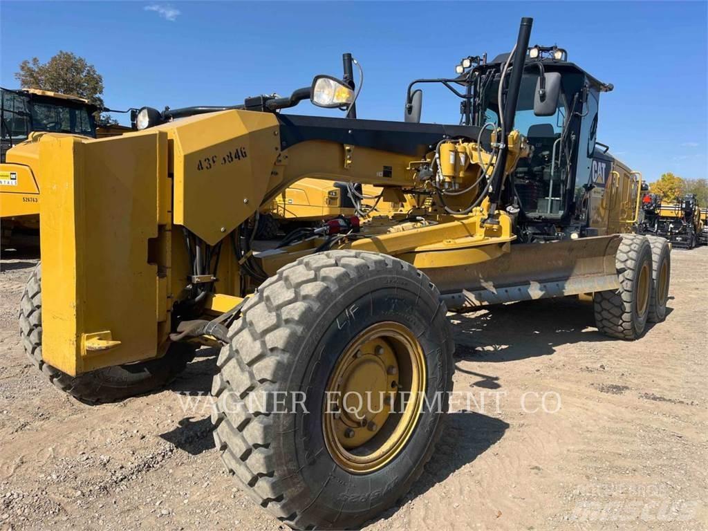 CAT 160M3 AWD モーターグレーダー